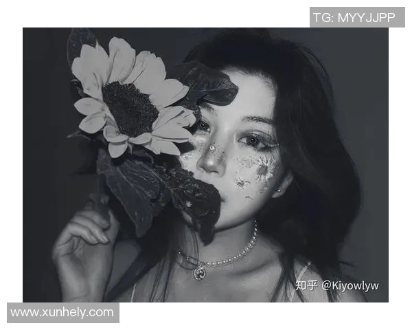 灰色头像下的篮球明星女性展现独特魅力与运动精神